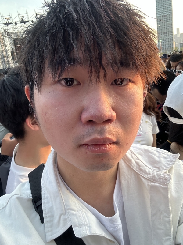 会修电脑的小杨的第一张照片--柳州相亲服务中心