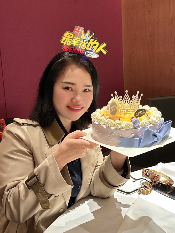Apple的第一张照片--柳州相亲服务中心