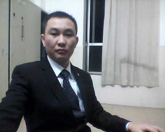 诚恳的大叔的第一张照片--柳州相亲服务中心