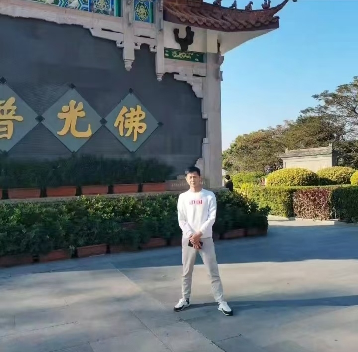 星艺的第一张照片--柳州相亲服务中心