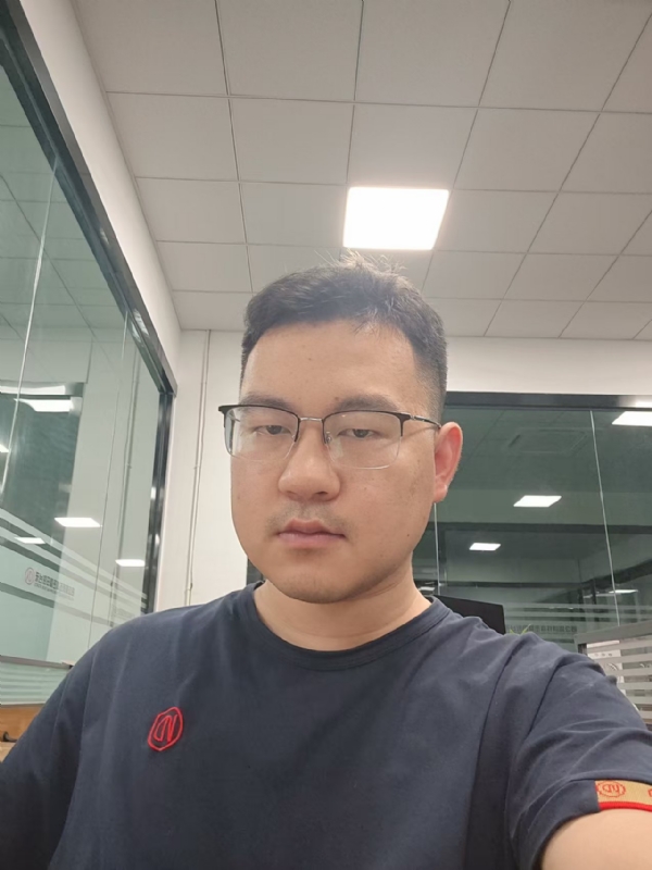 雨落浅响的第一张照片--柳州相亲服务中心