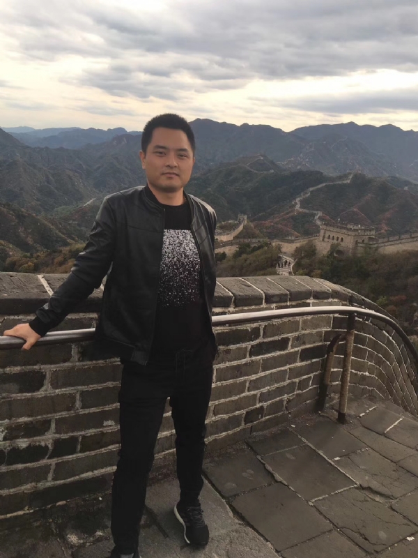 海阔天空的第一张照片--柳州相亲服务中心