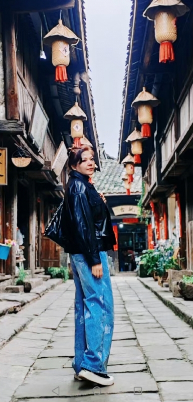 宛霞的第五张照片--柳州相亲服务中心