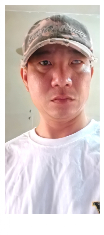 小心做人的第三张照片--柳州相亲服务中心