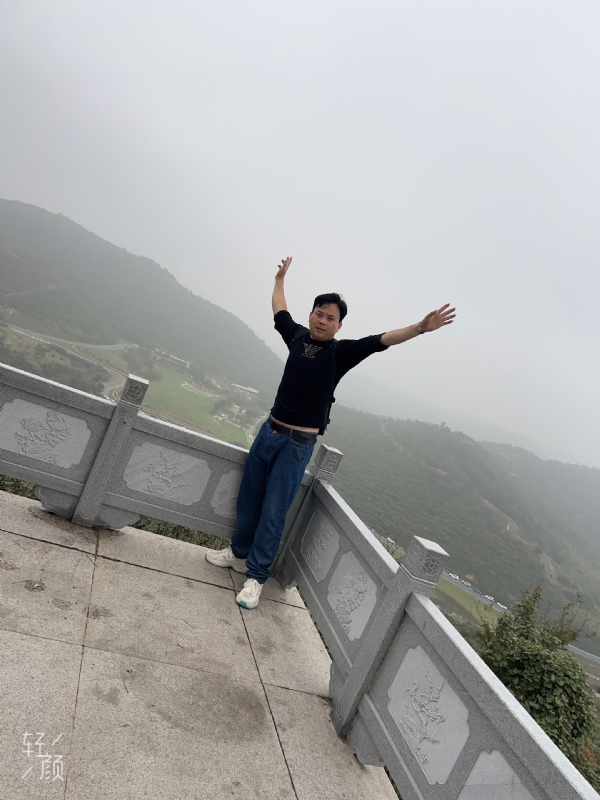 择一人白头偕老的第三张照片--柳州相亲服务中心