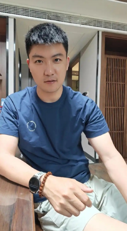 大鹏展翅的第二张照片--柳州相亲服务中心