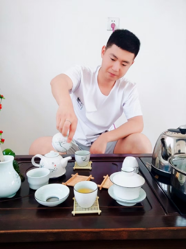 日月的第一张照片--柳州相亲服务中心