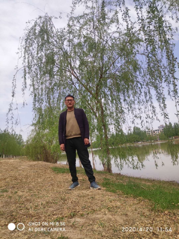 风中的烟头的第一张照片--柳州相亲服务中心