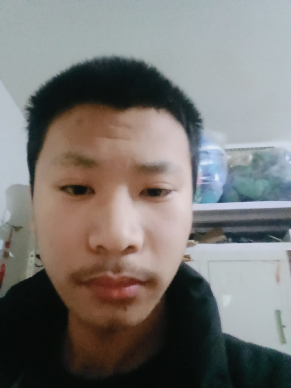 g未成年的第一张照片--柳州相亲服务中心