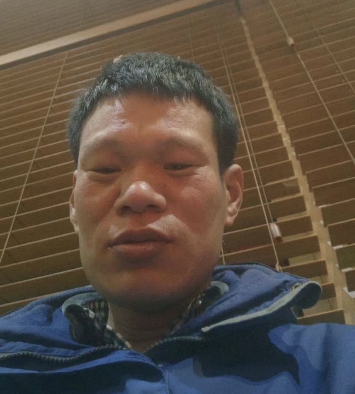 爱你在心口难开的第一张照片--柳州相亲服务中心