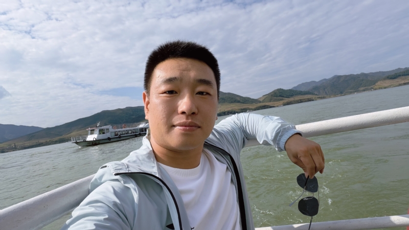 烟花易笑的第四张照片--柳州相亲服务中心