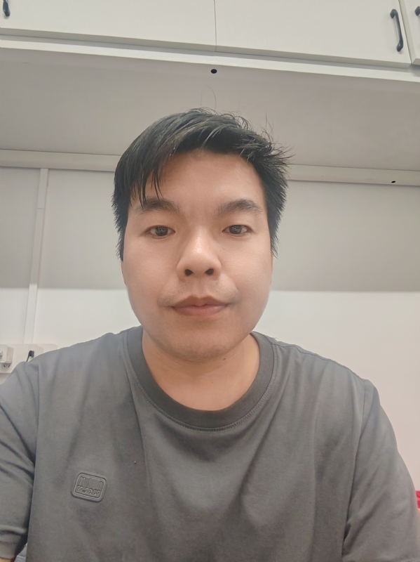 老张的第一张照片--柳州相亲服务中心