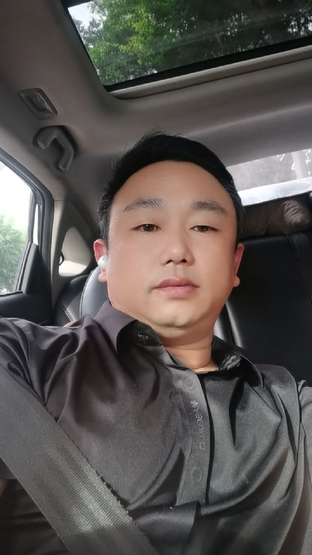 老烽的第一张照片--柳州相亲服务中心