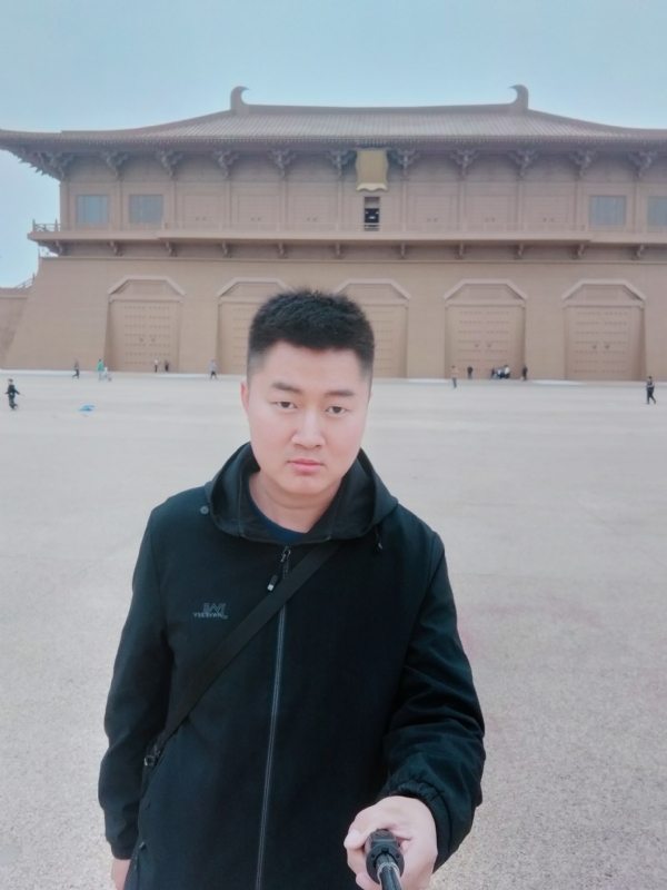 放肆的青春的第三张照片--柳州相亲服务中心