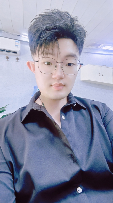 赵财进宝的第二张照片--柳州相亲服务中心