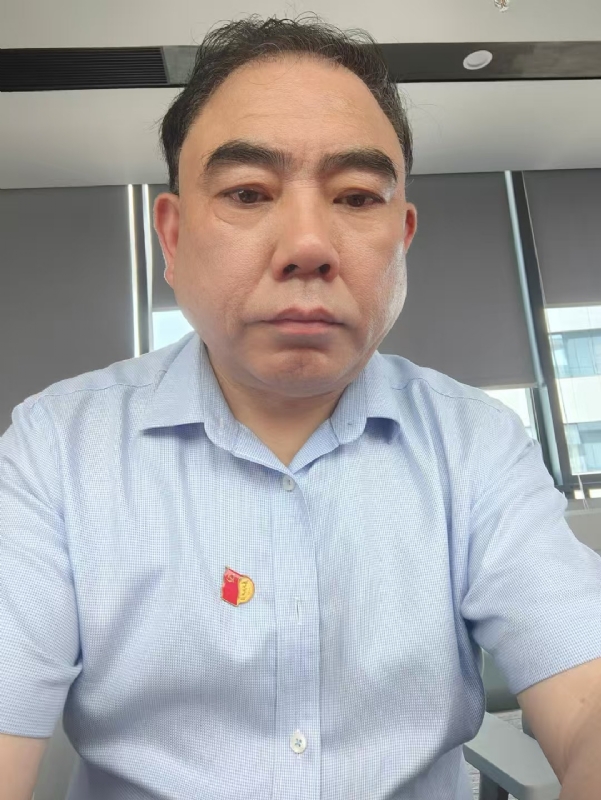 邹先生的第三张照片--柳州相亲服务中心