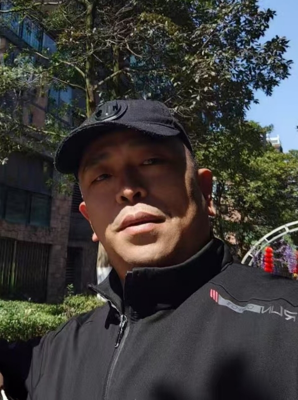 蓝色海洋的第一张照片--柳州相亲服务中心