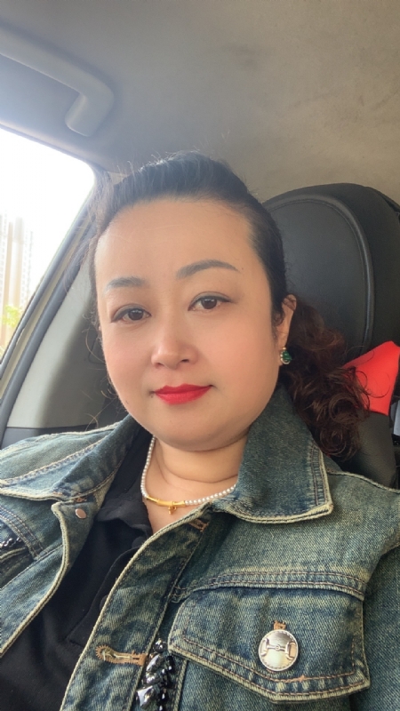 云中的蝶的第一张照片--柳州相亲服务中心