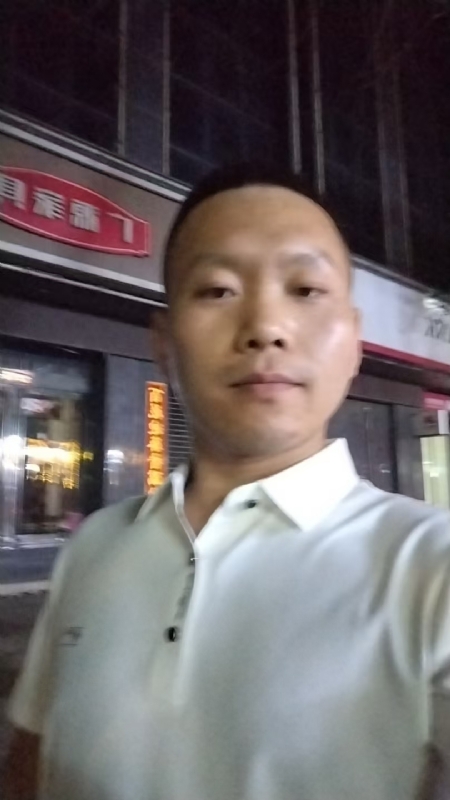 迷途悟人生的第一张照片--柳州相亲服务中心