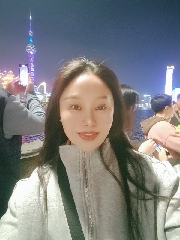 宁倩的第二张照片--柳州相亲服务中心